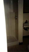 2nd_floor_bathroom_4.jpg (10837 bytes)